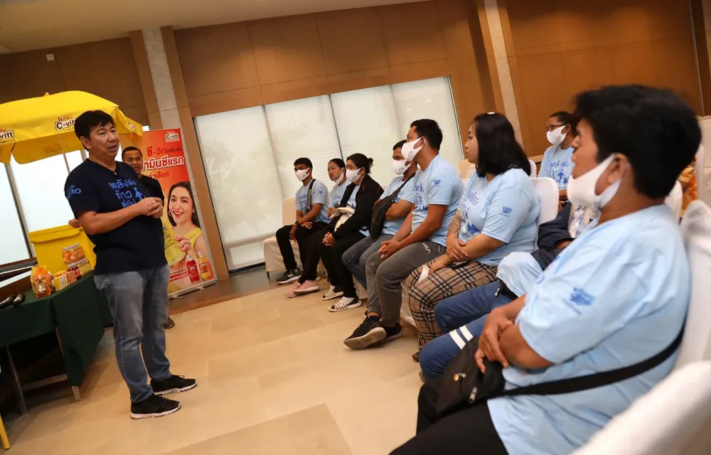 โควิด-19 ไม่ได้แค่เปลี่ยนชีวิตเท่านั้น แต่ยังเปลี่ยนหัวใจของคนไทยให้พร้อมสู้ โอสถสภาร่วมฝ่าวิกฤตโควิด-19 กับ “Life must go on...พลังเพื่อก้าวต่อไป”