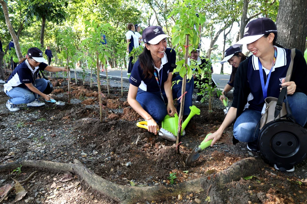 Osotspa Achieves Goal of Planting 10,000 Trees Creating Green Spaces for a Better Quality of Life in Bangkok
