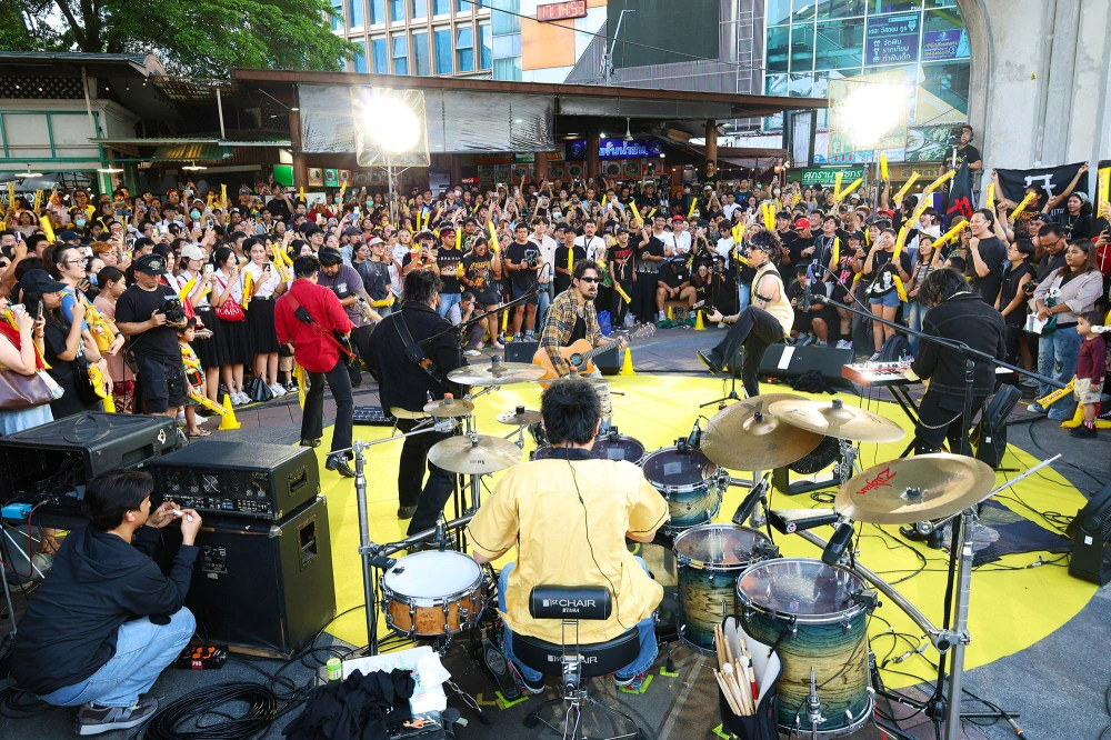 M-150 Ignites Victory Monument with a Power-Packed Mini Concert “Power Song : Life Beyond Limits”