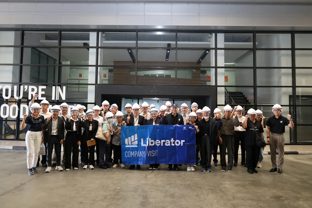 โอสถสภา เปิดบ้านต้อนรับกลุ่มนักลงทุนบริษัทหลักทรัพย์ Liberator เยี่ยมชมกระบวนการผลิตและคลังสินค้าอัจฉริยะ