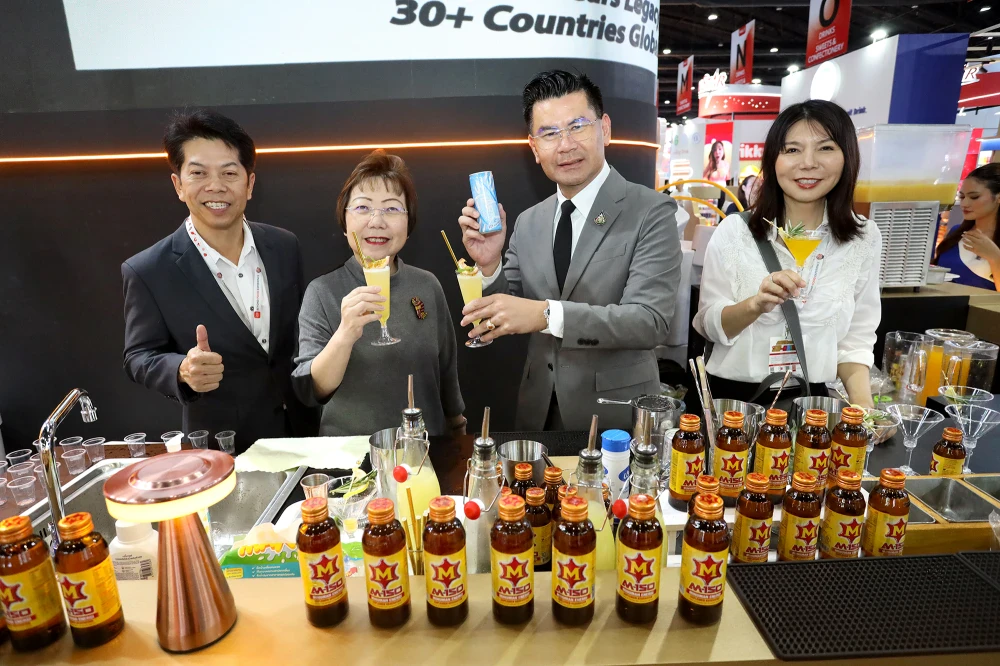 โอสถสภาร่วมต้อนรับคณะผู้บริหารภาครัฐ ให้เกียรติเยี่ยมชมบูธในงาน THAIFEX – Anuga Asia 2026