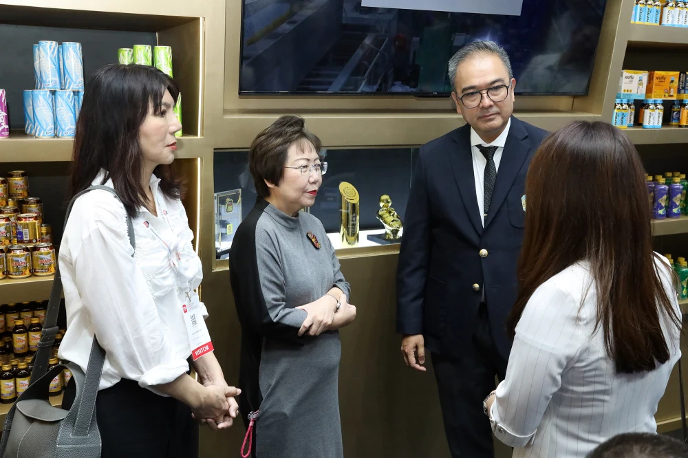 โอสถสภาร่วมต้อนรับคณะผู้บริหารภาครัฐ ให้เกียรติเยี่ยมชมบูธในงาน THAIFEX – Anuga Asia 2026