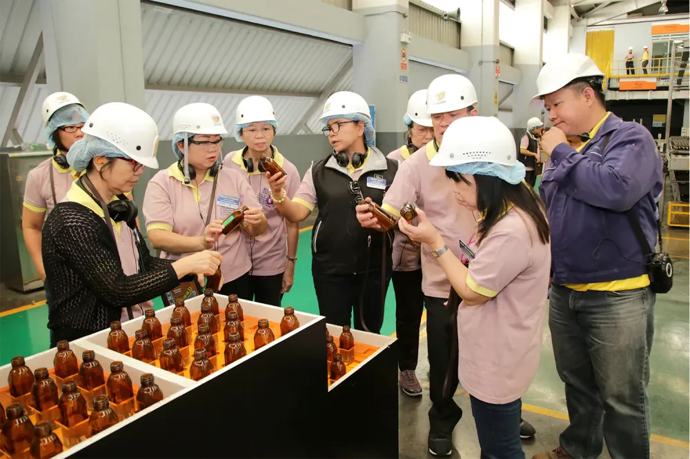 Osotspa Welcomes Members of Shareholders’ Right Protection Volunteer Club of Thai Investors Association