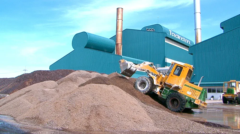 โอสถสภาเดินหน้าบริหารจัดการบรรจุภัณฑ์ตั้งแต่ต้นน้ำถึงปลายน้ำ ตั้งศูนย์รีไซเคิล รับขยะบรรจุภัณฑ์ขวดแก้วไม่จำกัดแบรนด์